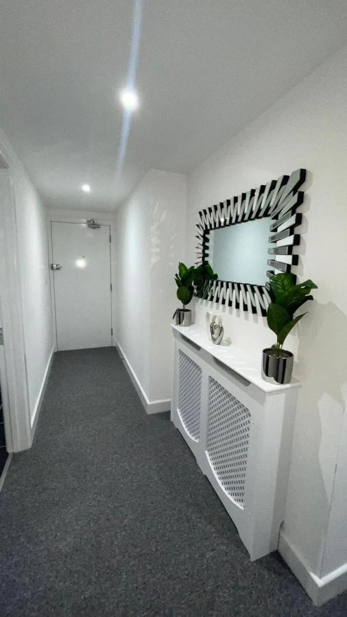 2 Bed Room Luxury Apartment In Old Kent Road Londra Esterno foto